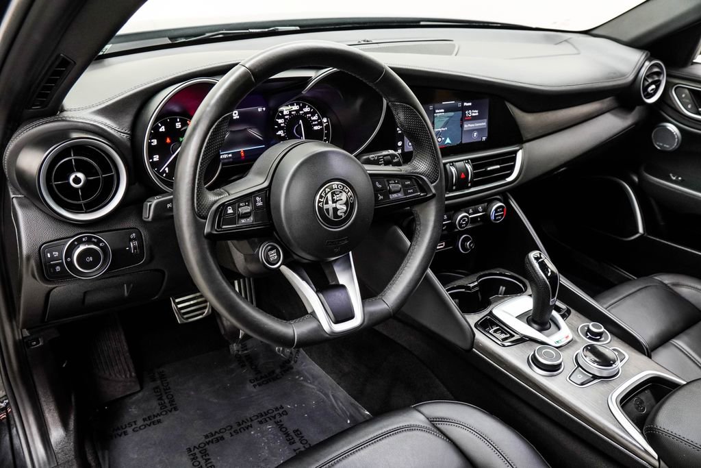 Used 2023 Alfa Romeo Giulia Ti image 20