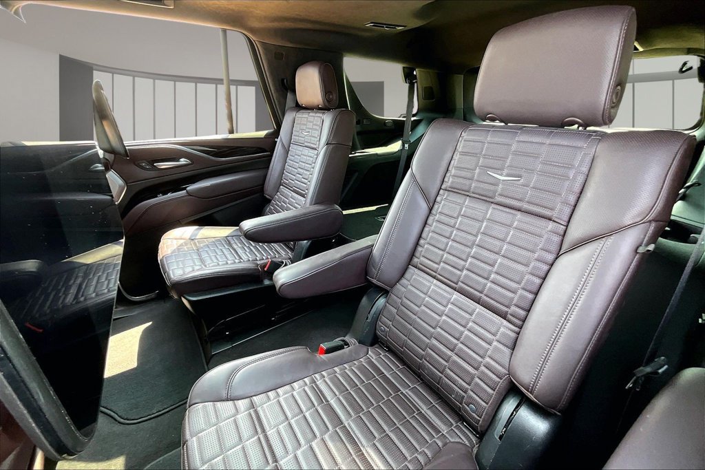 Used 2024 Cadillac Escalade V AWD/4WD image 28