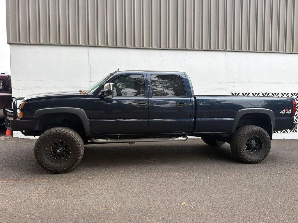 Used 2005 Chevrolet Silverado 3500 LT w/ Skid Plate Package AWD/4WD image 2