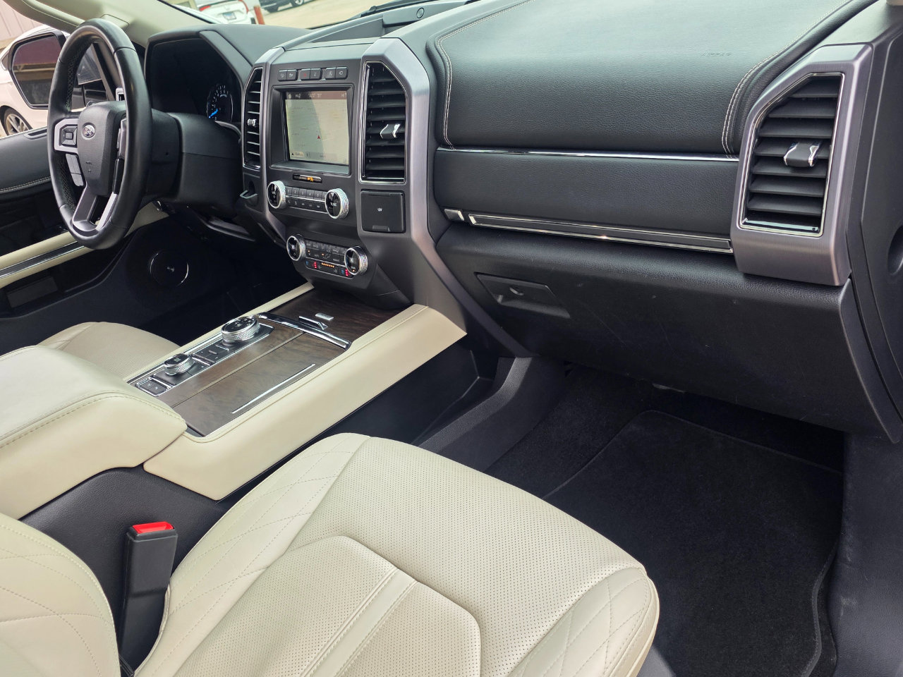 Used 2019 Ford Expedition Platinum image 27