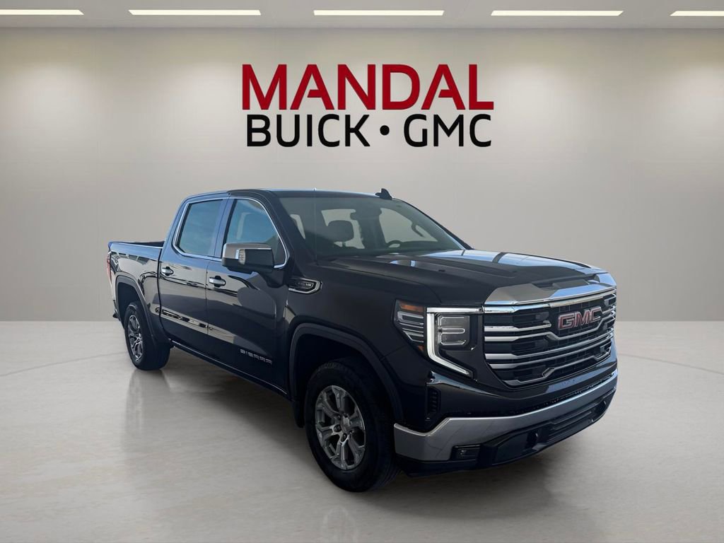Used 2025 GMC Sierra 1500 SLT image 3