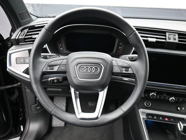 Used 2024 Audi Q3 2.0T Premium Plus image 17
