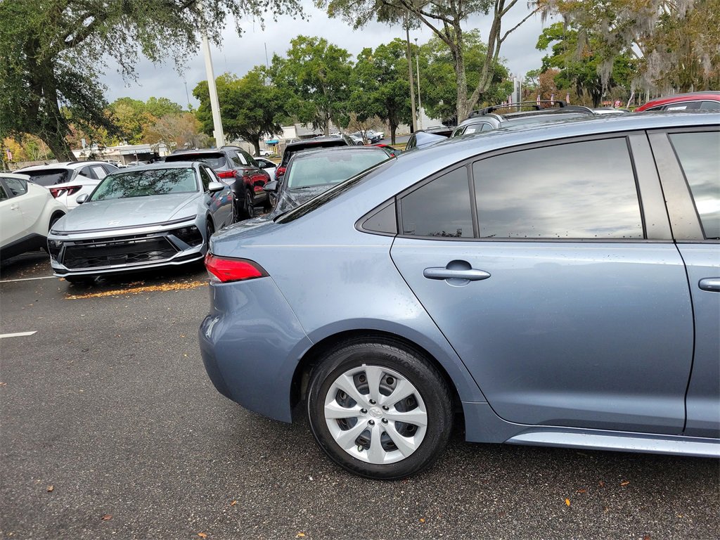 Used 2022 Toyota Corolla LE image 12