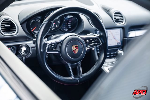 Used 2018 Porsche 718 Cayman RWD image 6