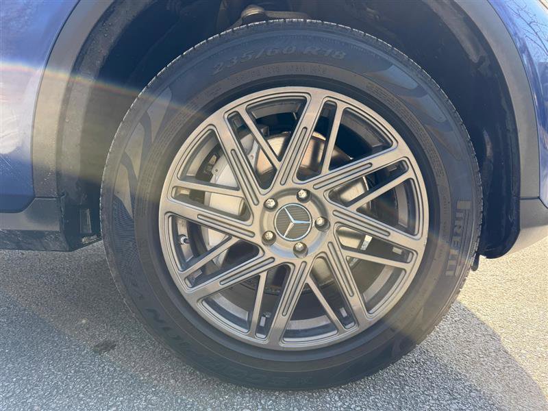 Used 2018 Mercedes-Benz GLC 300 4MATIC image 25