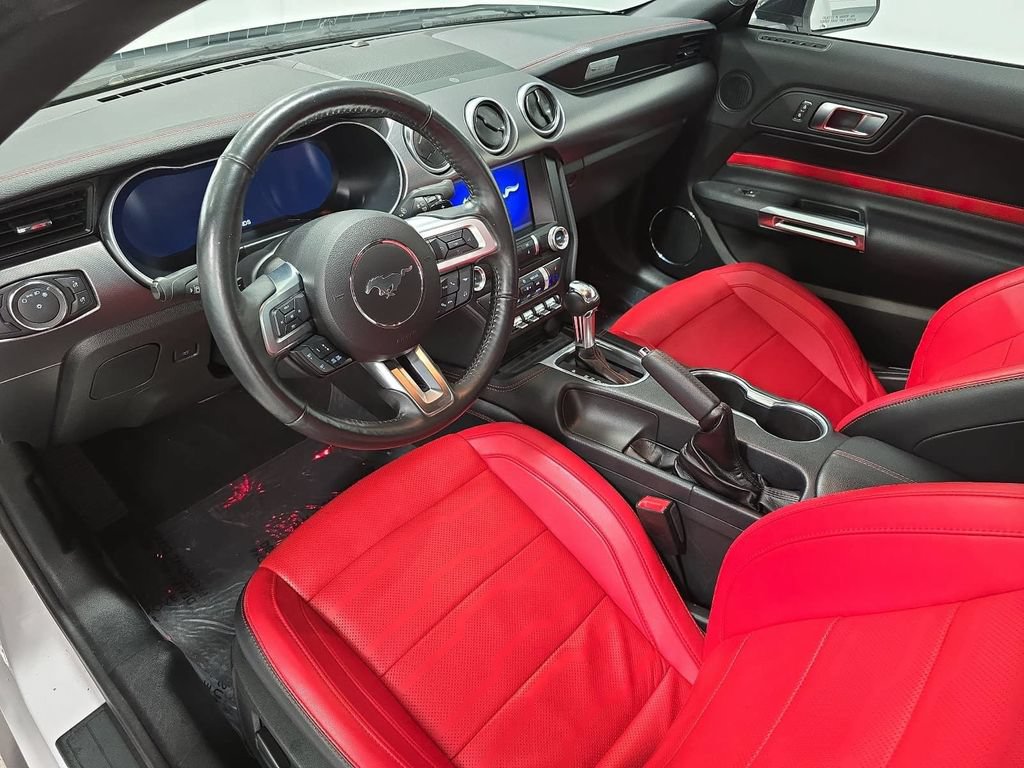 Used 2022 Ford Mustang GT Premium w/ Equipment Group 401A RWD image 4