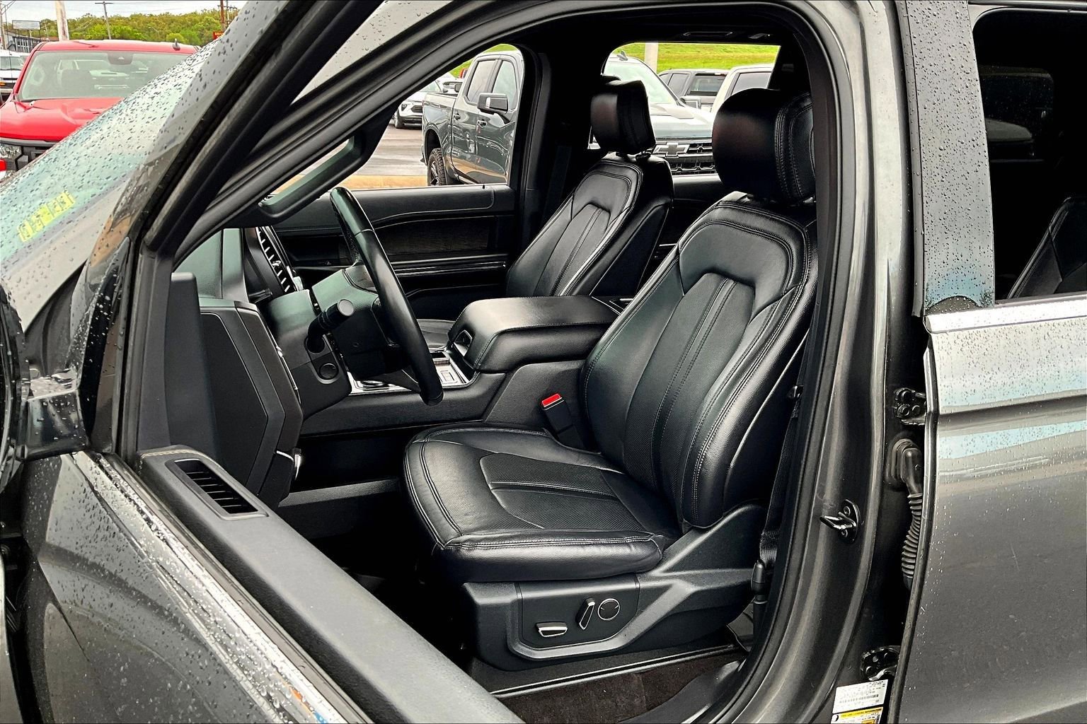 Used 2020 Ford Expedition Limited w/ Special Edition Package image 27