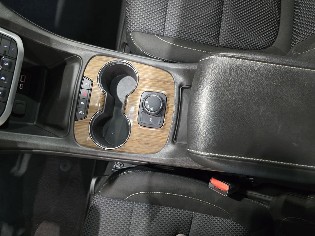 Used 2023 GMC Acadia SLE w/ Elevation Edition FWD image 26