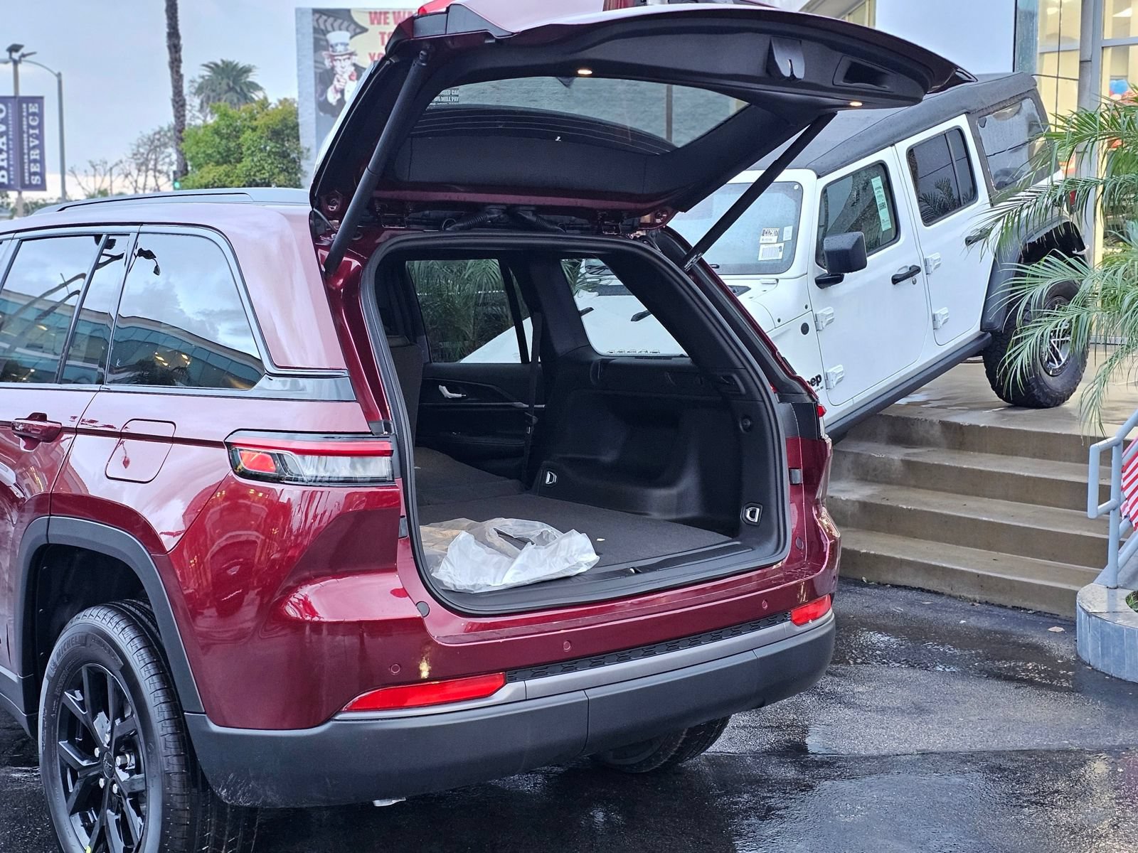 New 2026 Jeep Grand Cherokee Altitude RWD image 8