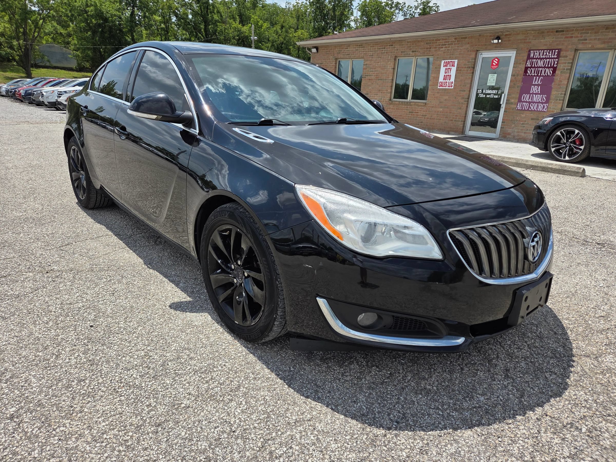 Used 2015 Buick Regal Premium w/ Experience Buick Package FWD image 3