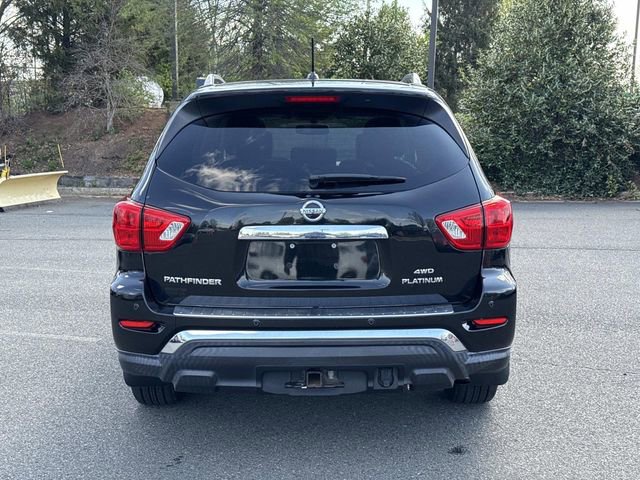 Used 2017 Nissan Pathfinder Platinum w/ Family Entertainment Package AWD/4WD image 3