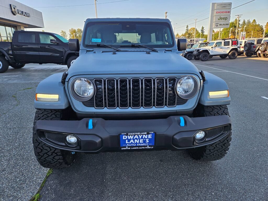 Used 2024 Jeep Wrangler Unlimited AWD/4WD image 8