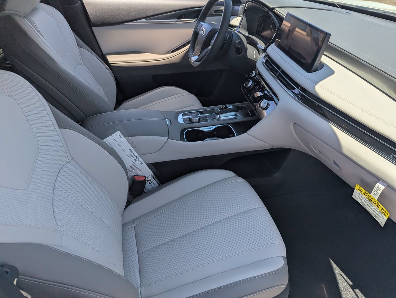 New 2027 INFINITI QX60 Luxe w/ Family Package AWD/4WD image 38