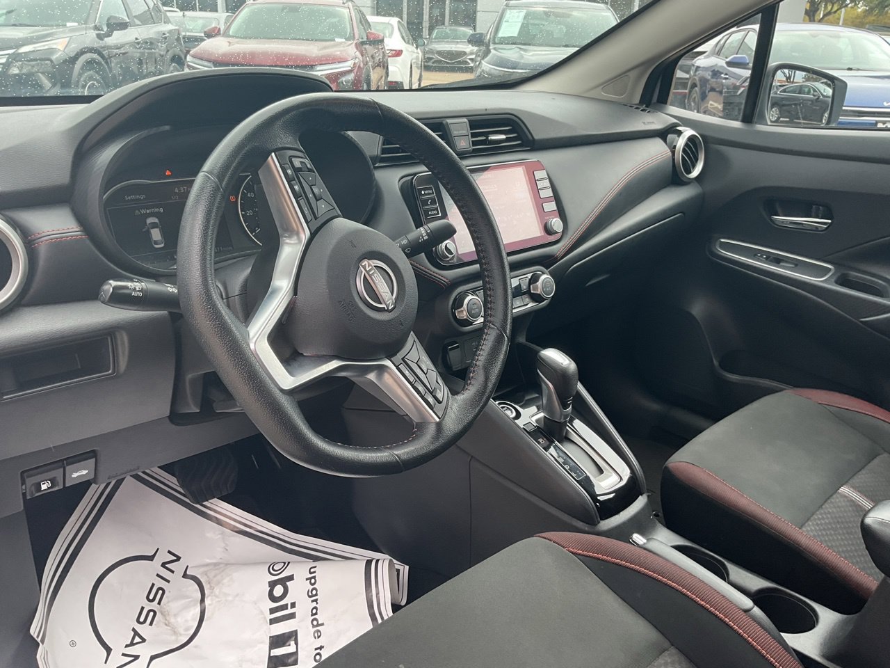 Used 2025 Nissan Versa SR FWD image 12