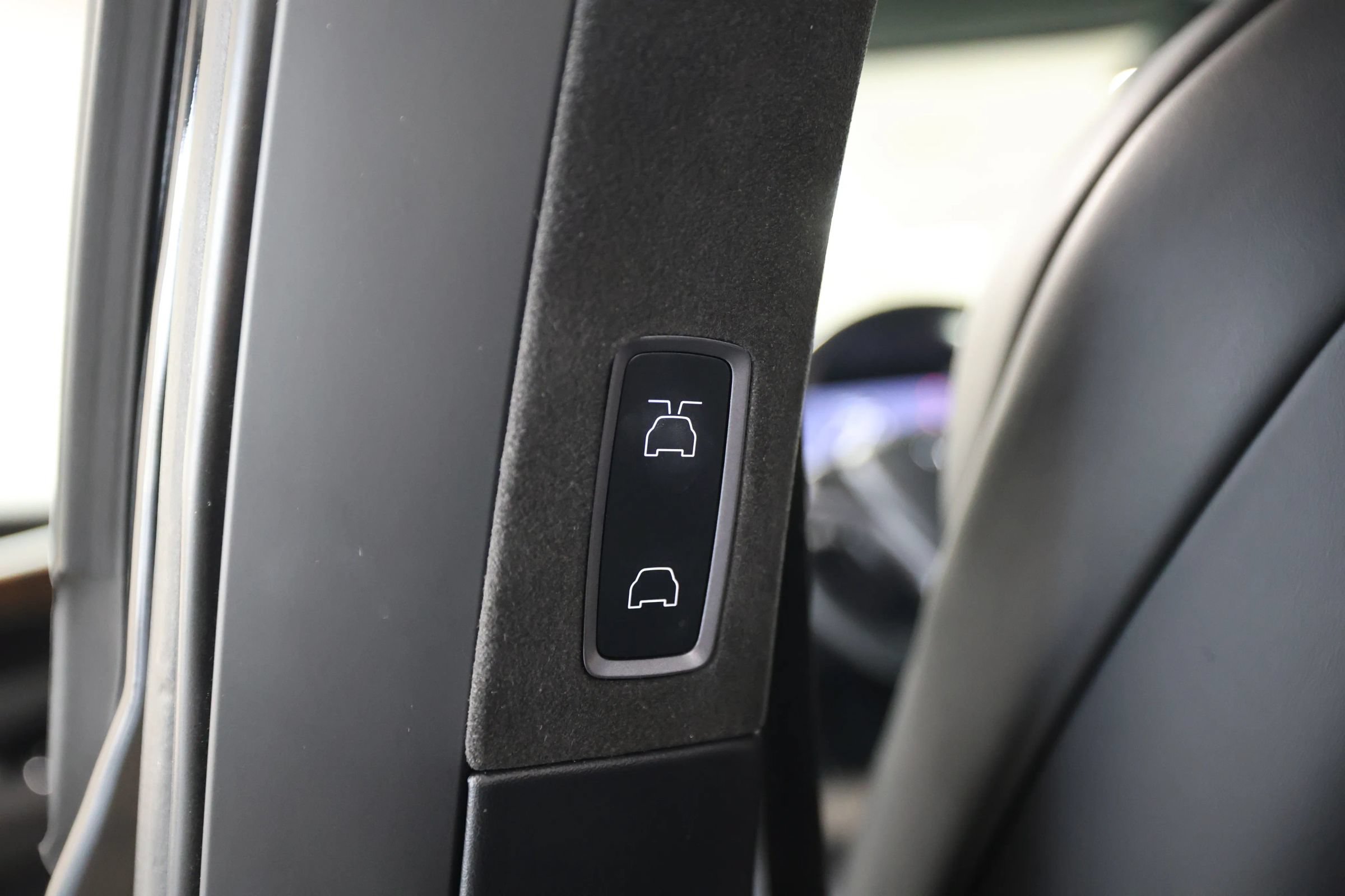 Used 2018 Tesla Model X 100D AWD/4WD image 45