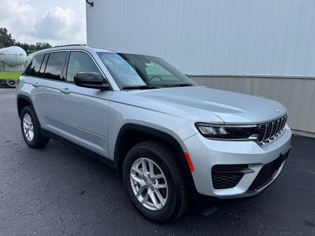 New 2025 Jeep Grand Cherokee Laredo X w/ Luxury Tech Group I