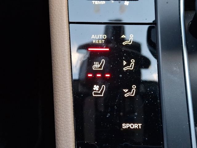 Certified 2023 Porsche Macan Turbo image 28