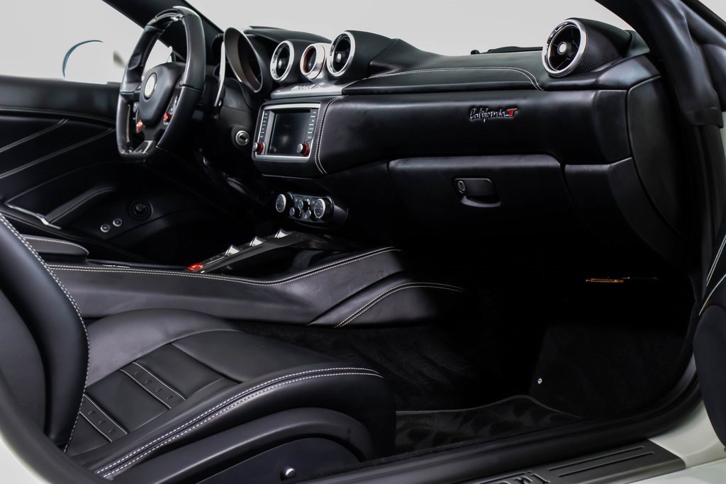 Certified 2017 Ferrari California T image 48