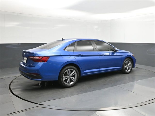 Used 2022 Volkswagen Jetta SE image 15