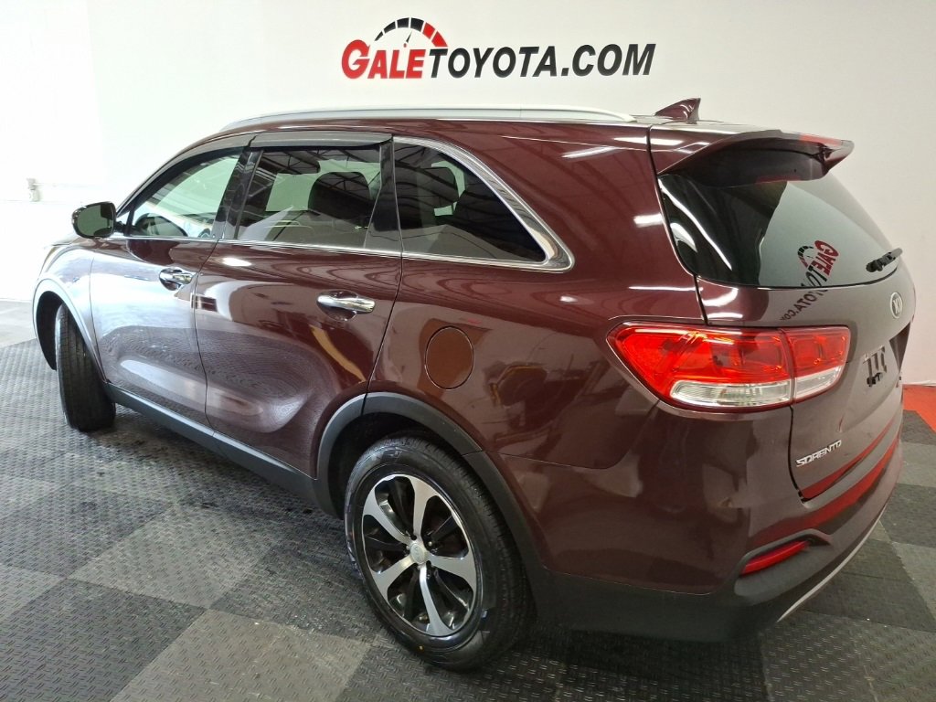 Used 2017 Kia Sorento EX image 8