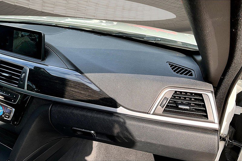 Used 2018 BMW 430i Convertible RWD image 14