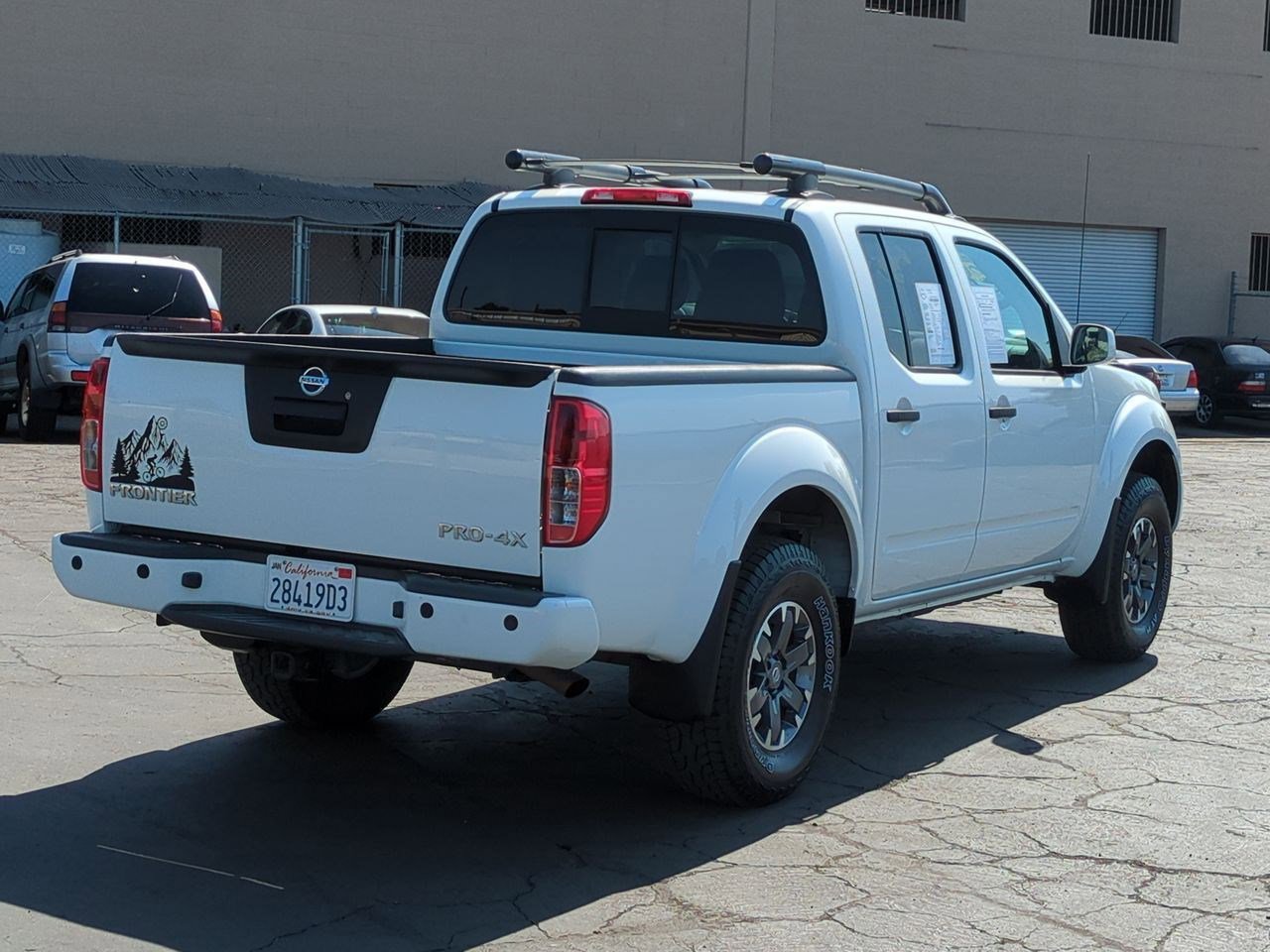 Used 2020 Nissan Frontier PRO-4X image 6