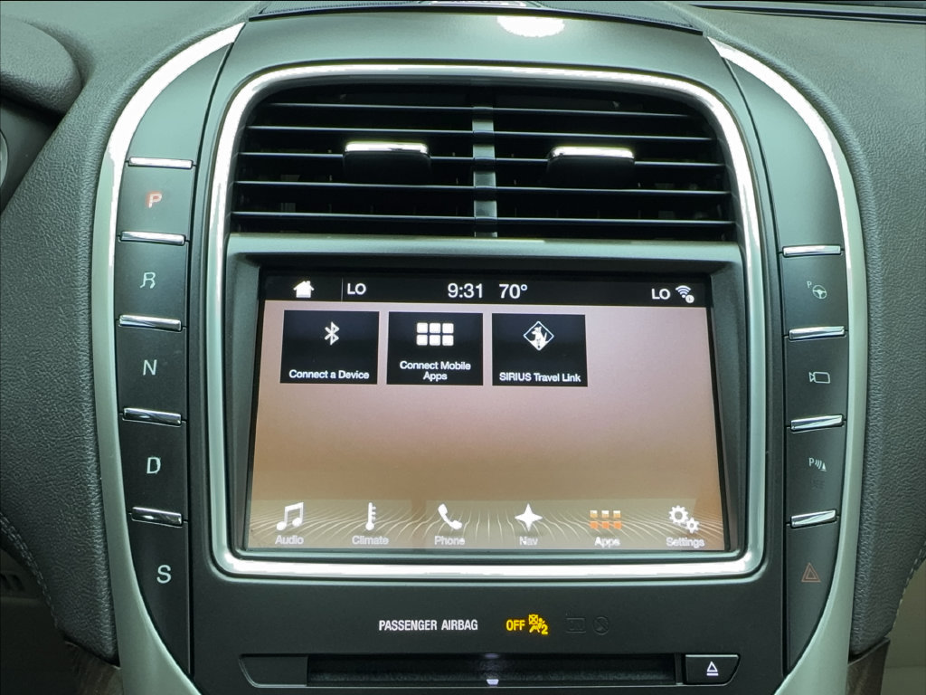 Used 2017 Lincoln MKX Reserve w/ Driver Assistance Package FWD image 58