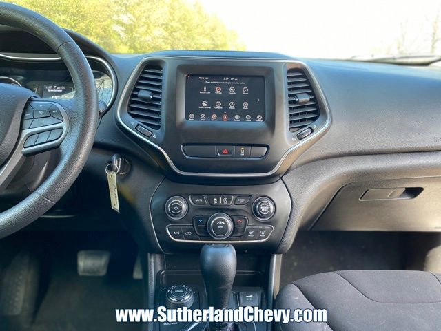 Used 2021 Jeep Cherokee Latitude image 22