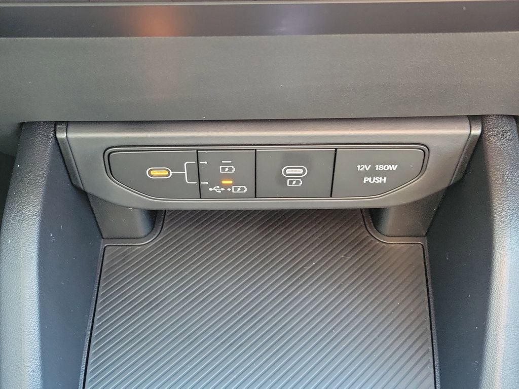 New 2026 Kia K4 LXS image 32