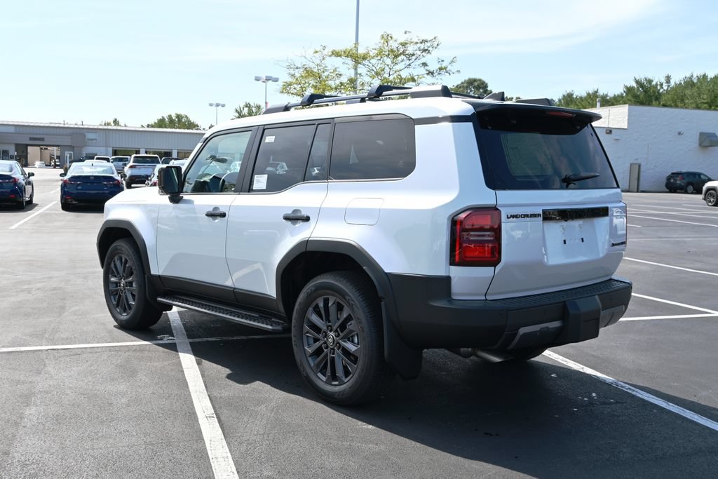 New 2027 Toyota Land Cruiser w/ Premium Package AWD/4WD image 5
