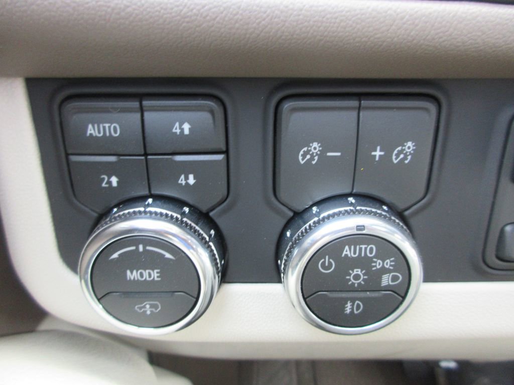 New 2026 GMC Yukon XL Denali AWD/4WD image 17