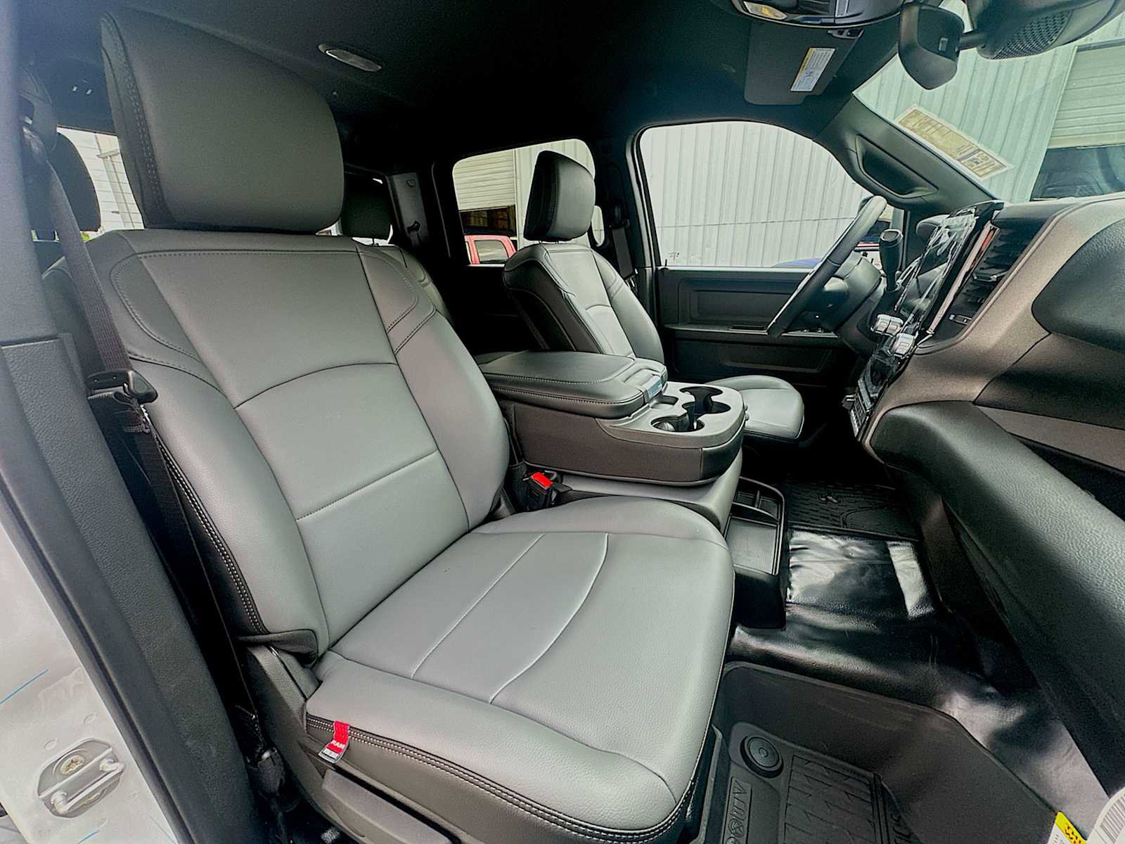 New 2026 RAM 2500 Tradesman AWD/4WD image 25