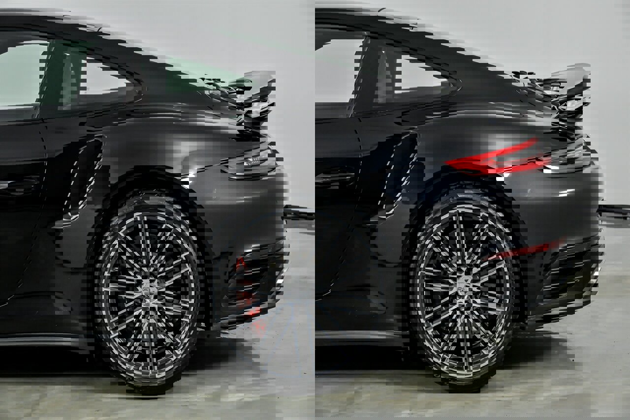 Used 2017 Porsche 911 Turbo image 9