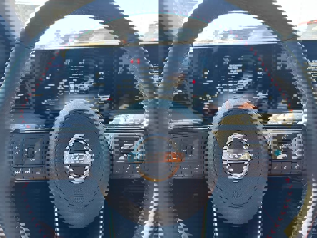 New 2026 Nissan Kicks SR w/ Interior Electronics Package image 18