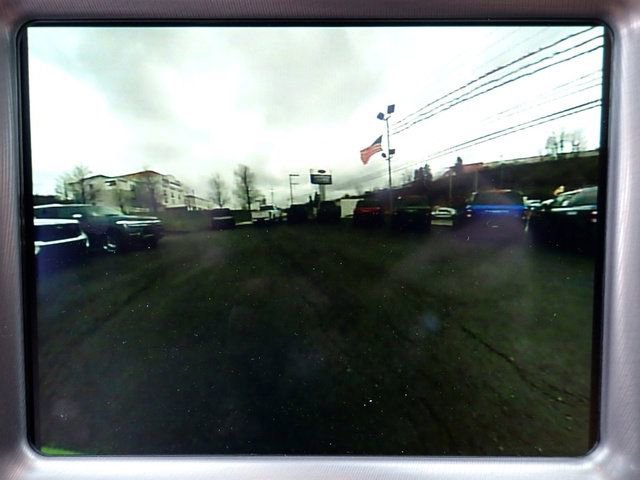 Used 2023 Dodge Challenger R/T w/ Plus Package image 27