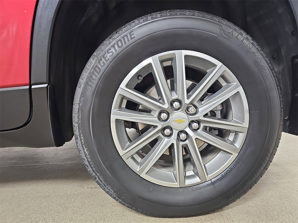 Certified 2023 Chevrolet Traverse LT w/ LPO, Floor Liner Package image 42