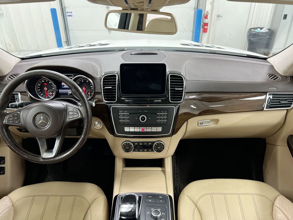 Used 2017 Mercedes-Benz GLS 450 4MATIC image 10
