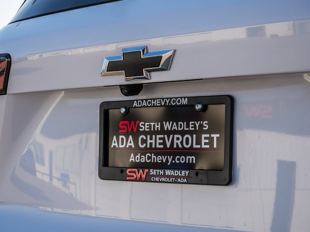 New 2027 Chevrolet Equinox RS w/ Safety and Technology Package FWD image 11