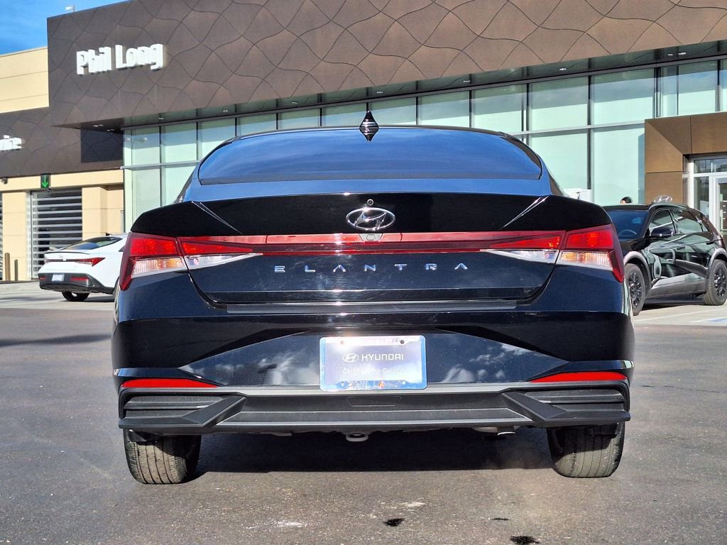 Certified 2023 Hyundai Elantra SEL image 4
