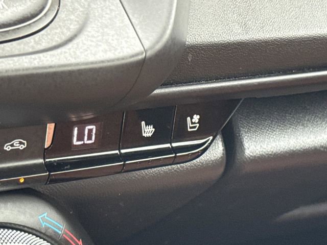 Used 2016 Chevrolet Camaro LT RWD image 34