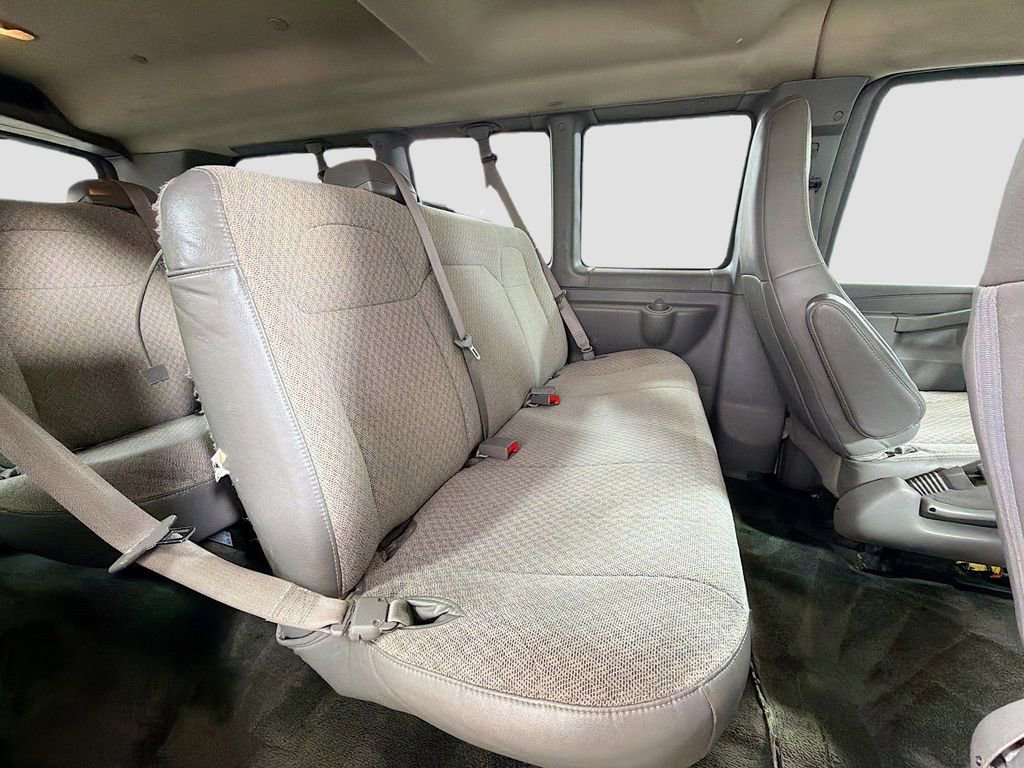Used 2018 Chevrolet Express 3500 LT w/ LT Preferred Equipment Group RWD image 27