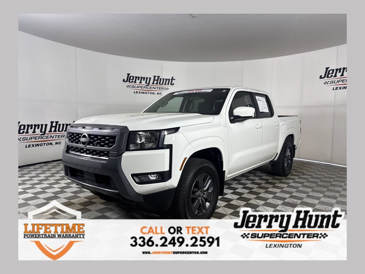 Used 2025 Nissan Frontier SV w/ SV Convenience Package AWD/4WD image 1
