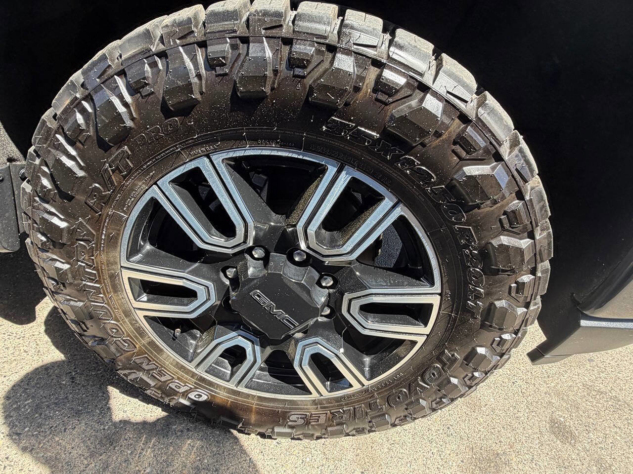 Used 2020 GMC Sierra 3500 AT4 w/ AT4 Premium Package image 39