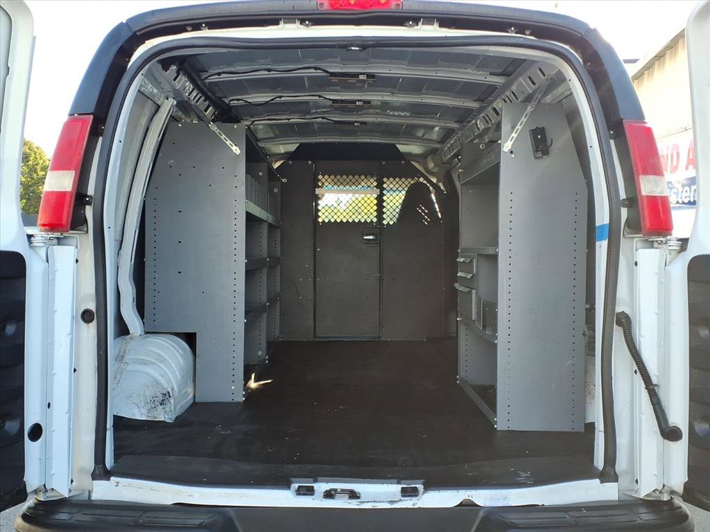 Used 2016 GMC Savana 2500 Extended image 5