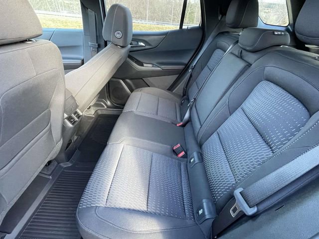 New 2026 Chevrolet Equinox LT image 11