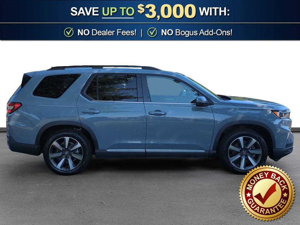 Used 2025 Honda Pilot Touring image 8