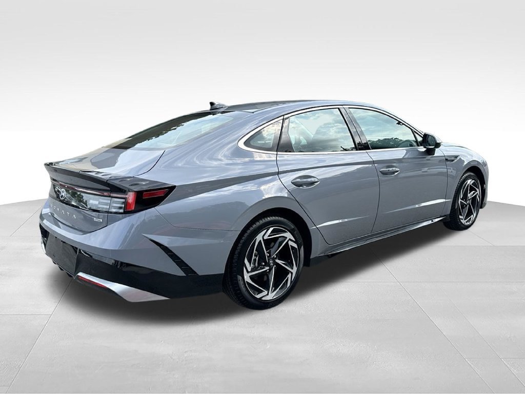 Certified 2026 Hyundai Sonata SEL AWD/4WD image 7