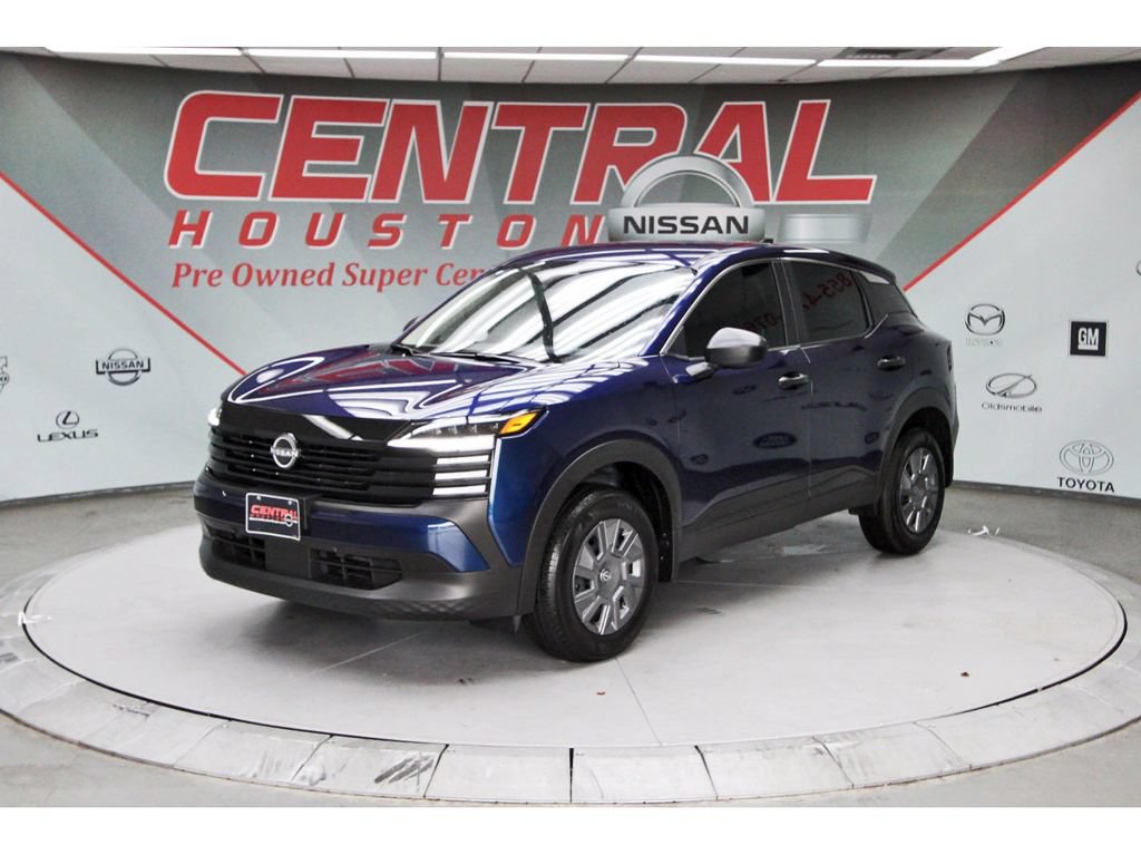 Used 2026 Nissan Kicks S w/ Charging Package FWD image 2