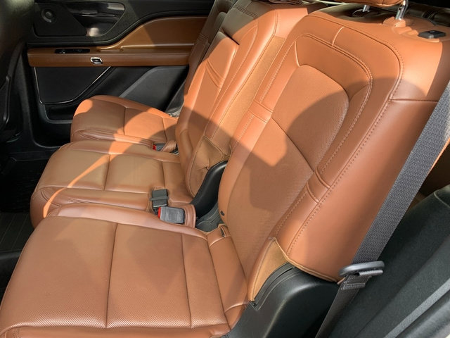 Certified 2024 Lincoln Aviator Reserve w/ Equipment Group 201A AWD/4WD image 18