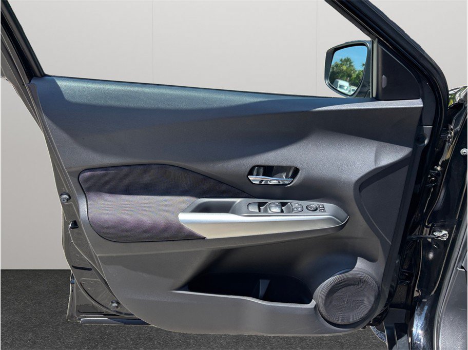 Used 2020 Nissan Kicks SV FWD image 18